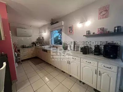 Maison, 272 m²