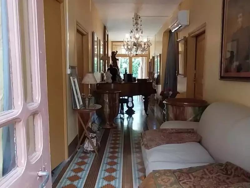 Maison, 240 m²
