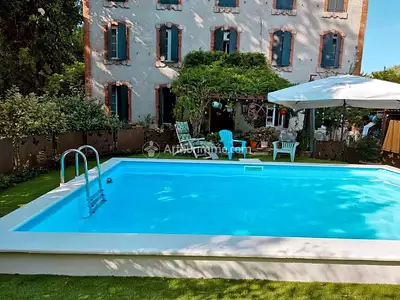 Maison, 335 m²