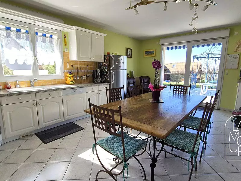 Maison, 231 m²