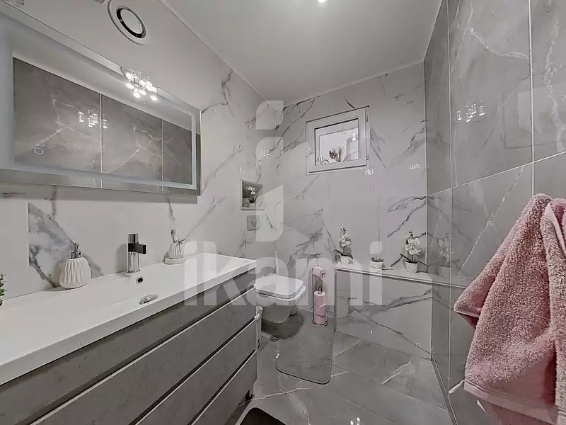 Maison, 218,85 m²