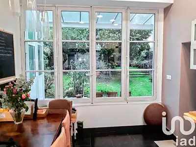 Maison, 325 m²