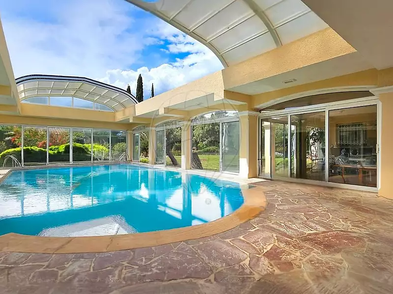 Maison, 310 m²