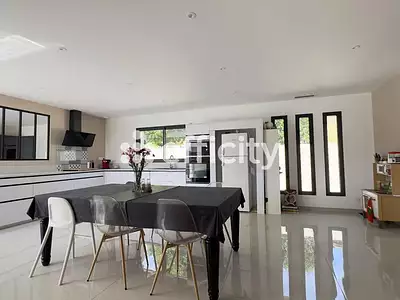 Maison, 145 m²