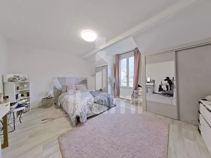 Maison, 218,85 m²
