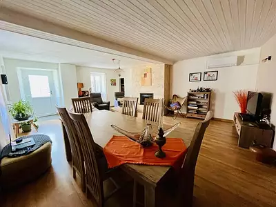 Maison, 166 m²