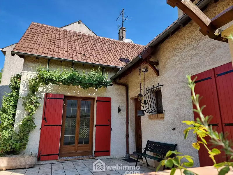 Maison, 121,48 m²