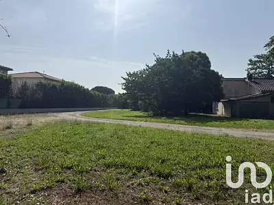 Terrain, 587 m²