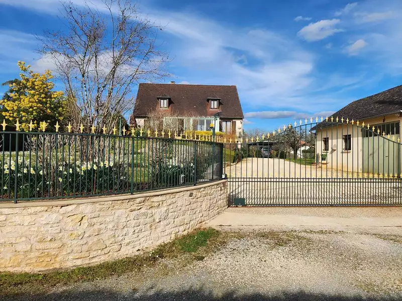 Maison, 219 m²