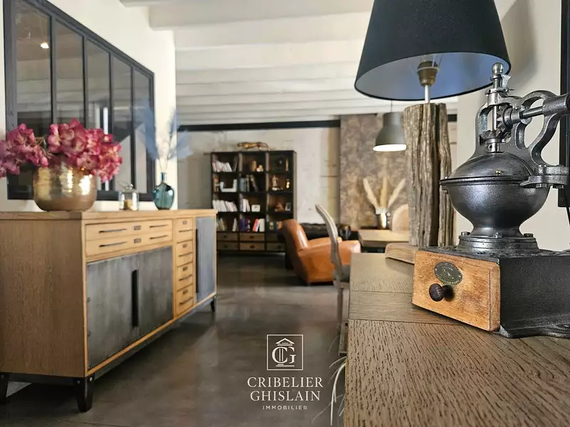 Maison, 250 m²