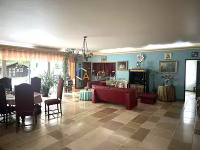 Maison, 198 m²