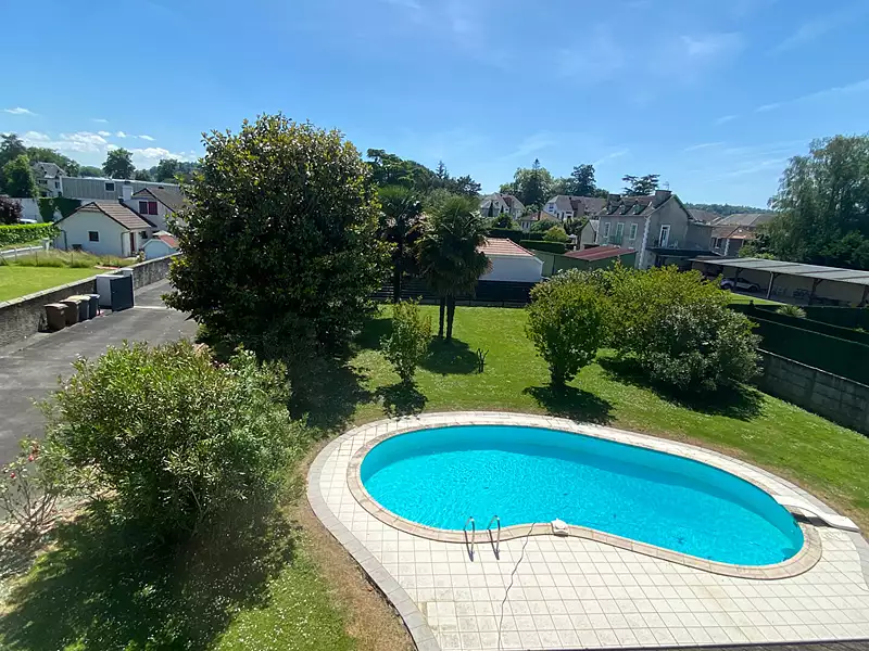 Maison, 300 m²