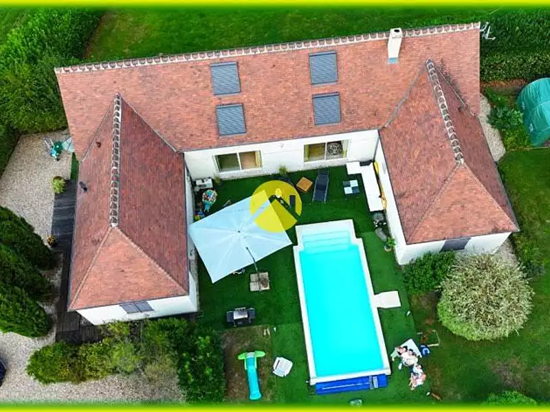 Maison, 159 m²