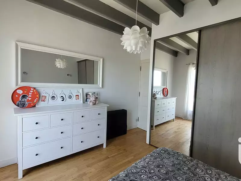 Maison, 235 m²