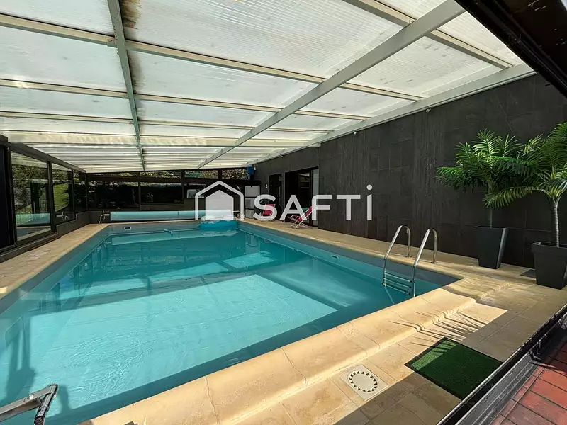 Maison, 336 m²