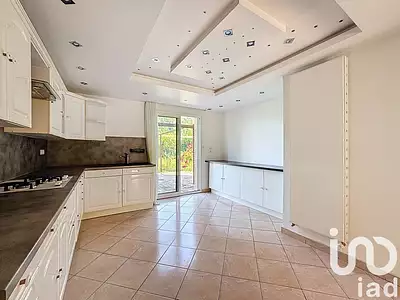 Maison, 246 m²