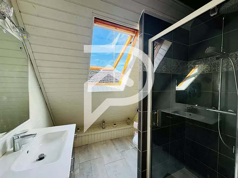 Immeuble, 154 m²