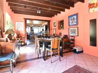 Maison, 230 m²