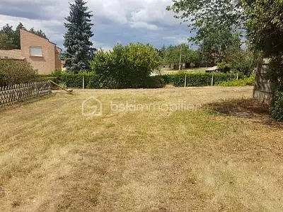Terrain, 860 m²