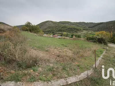 Terrain, 786 m²