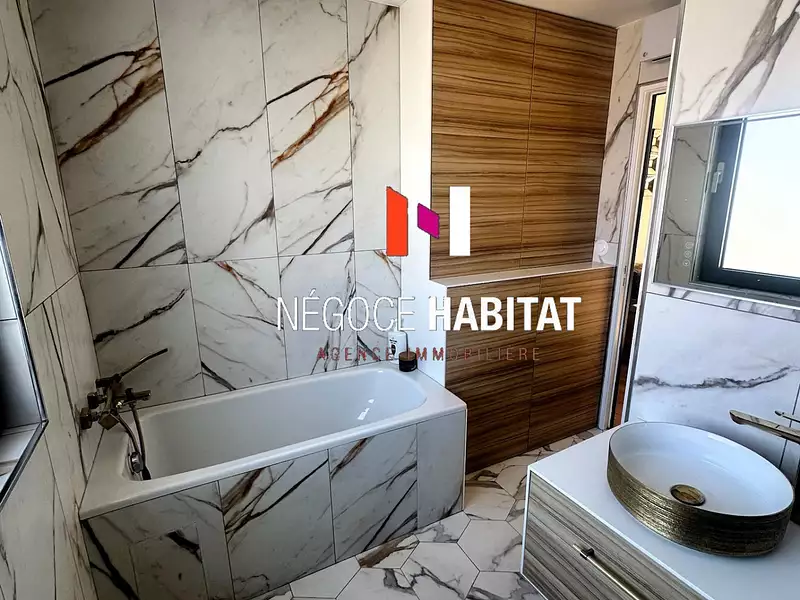 Maison, 181,5 m²