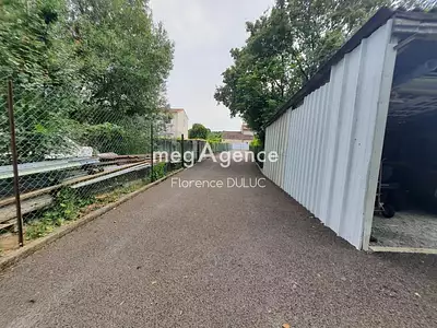 Terrain, 808 m²