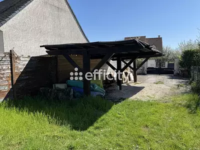 Terrain, 213 m²