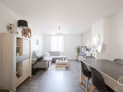 Immeuble, 295 m²