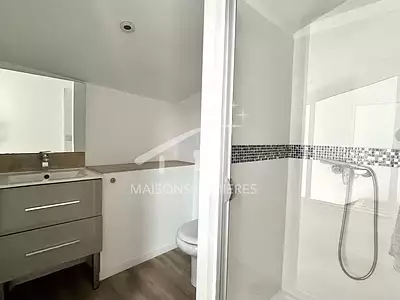 Immeuble, 115 m²
