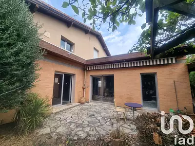 Maison, 240 m²