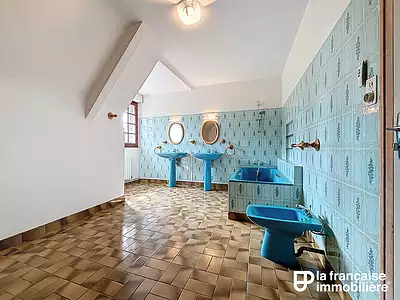 Maison, 244 m²