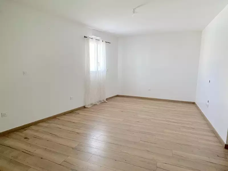 Maison, 185 m²