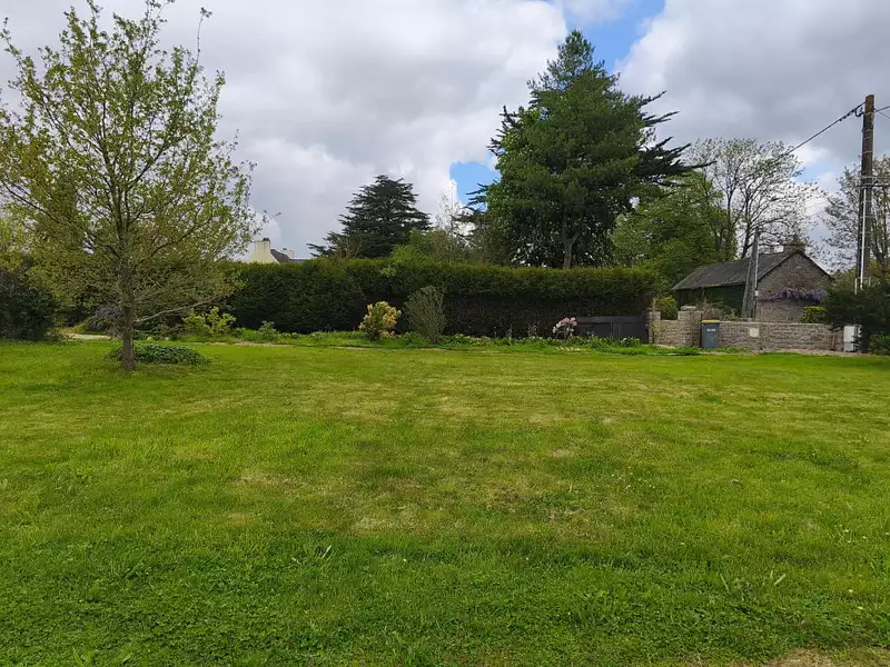 Terrain, 554 m²