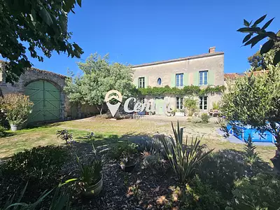 Maison, 250 m²