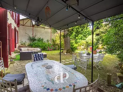 Maison, 346 m²