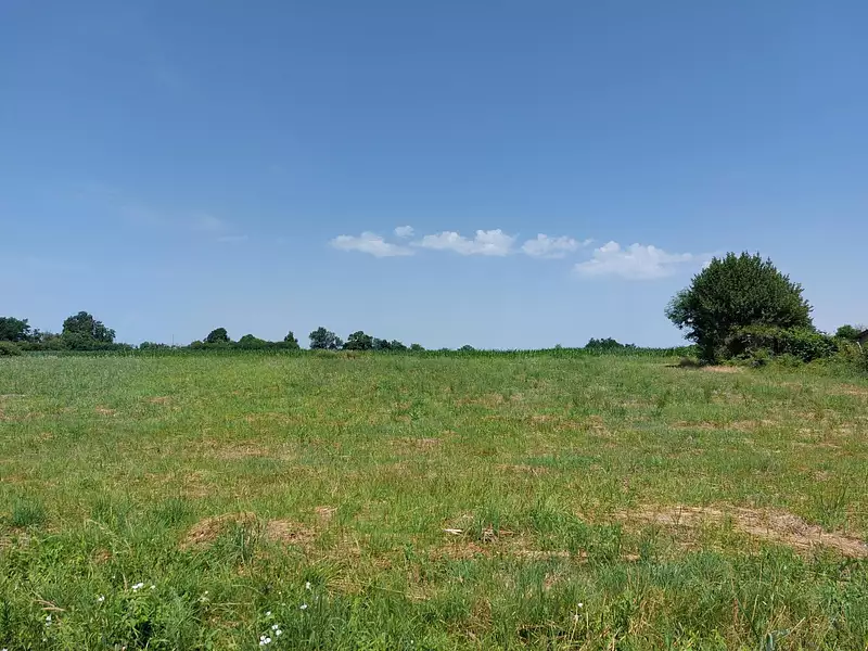 Terrain, 2 458 m²