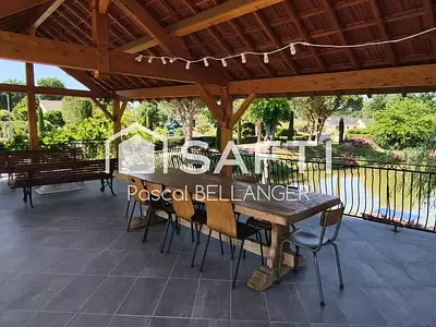 Maison, 168 m²