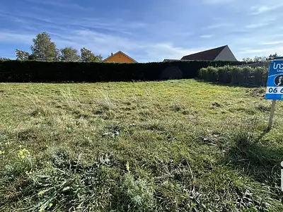Terrain, 745 m²