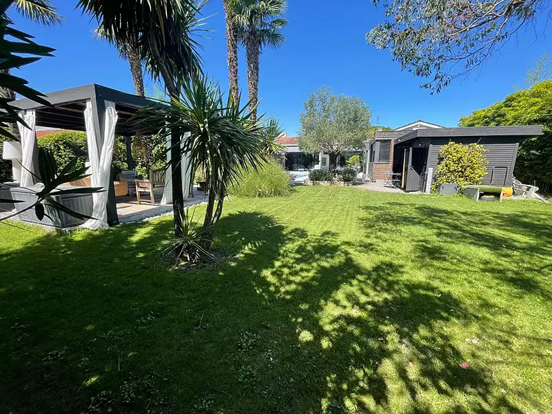 Maison, 222 m²