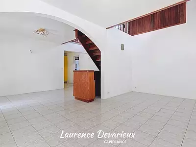 Maison, 204 m²