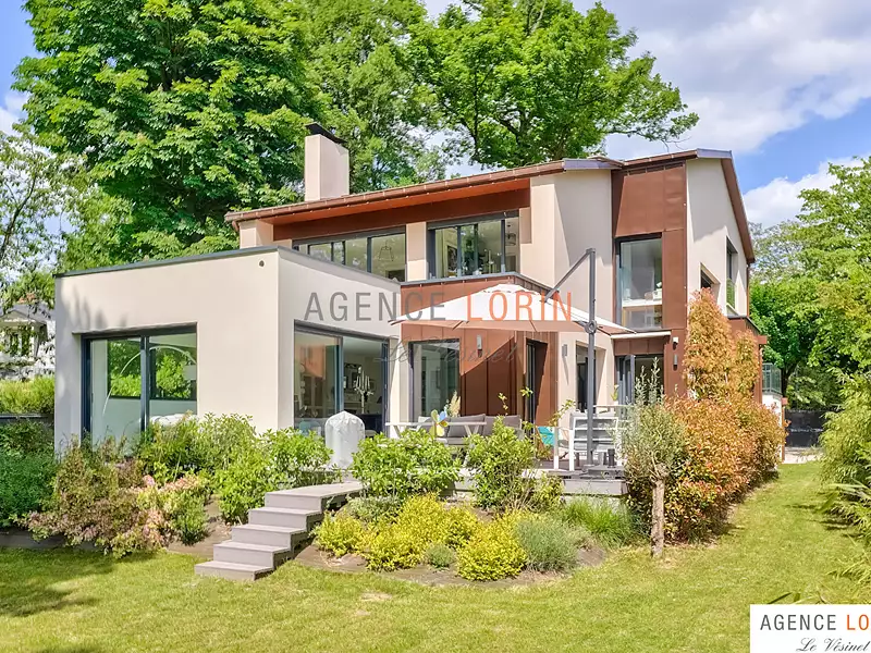 Maison, 270 m²