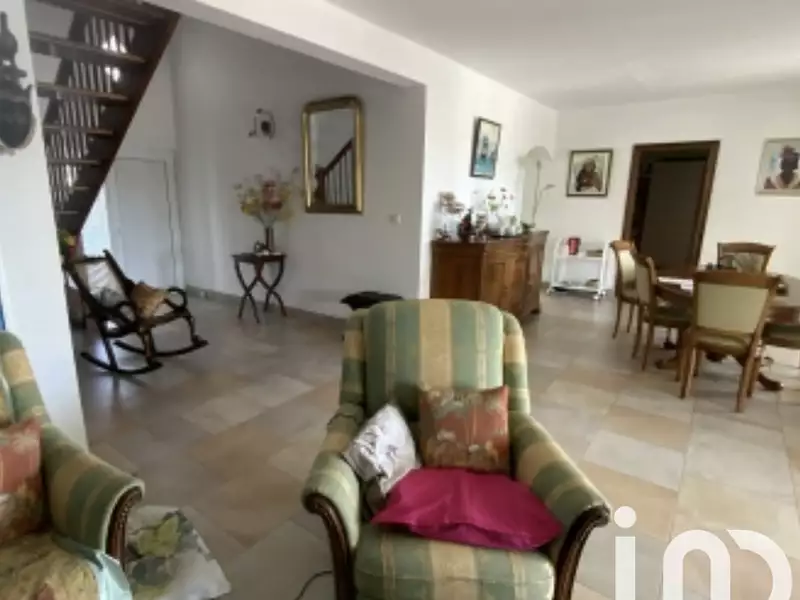 Maison, 187 m²