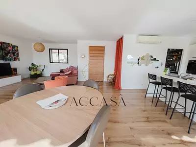 Maison, 204 m²