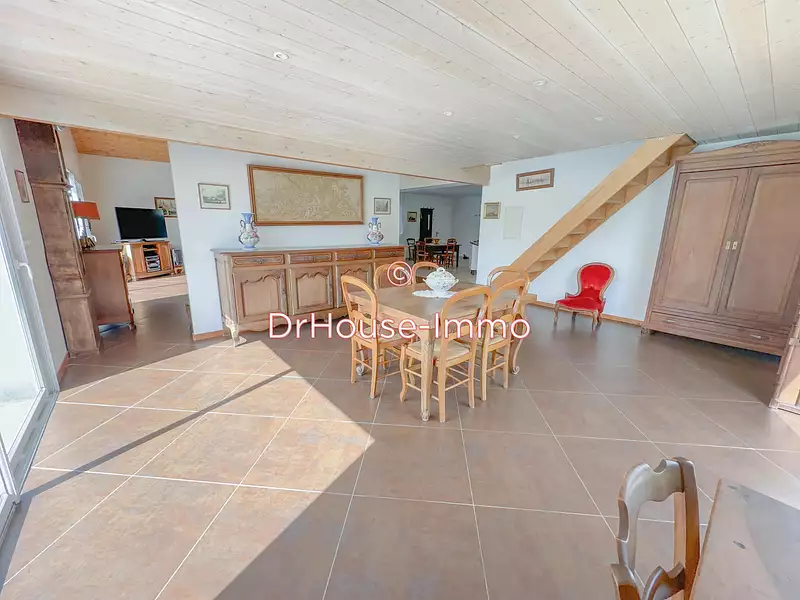 Maison, 159 m²