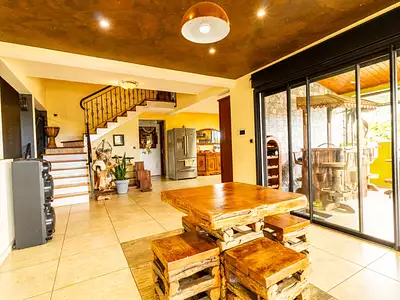 Maison, 290 m²