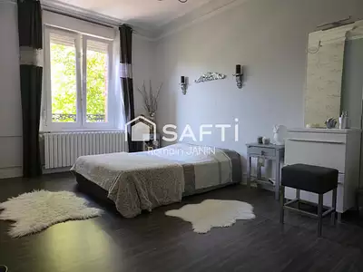 Maison, 210 m²