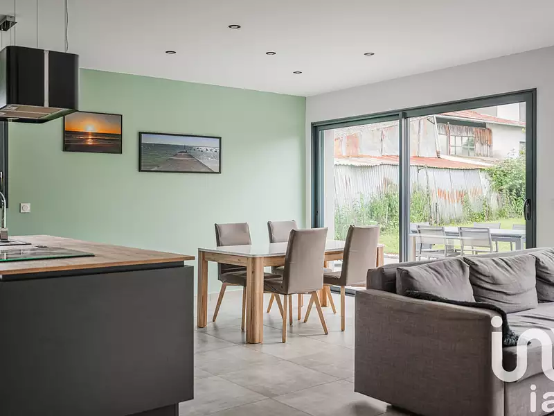 Maison, 174 m²