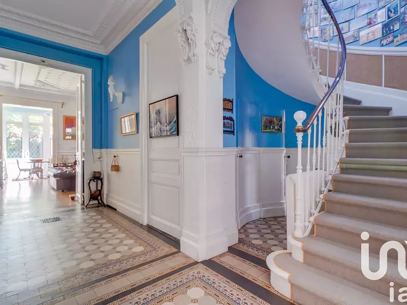 Maison, 306 m²