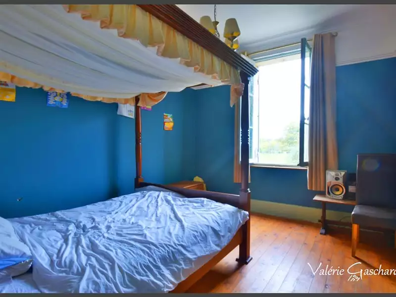 Maison, 250 m²