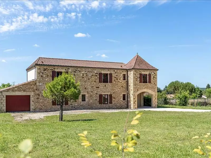 Maison, 252 m²